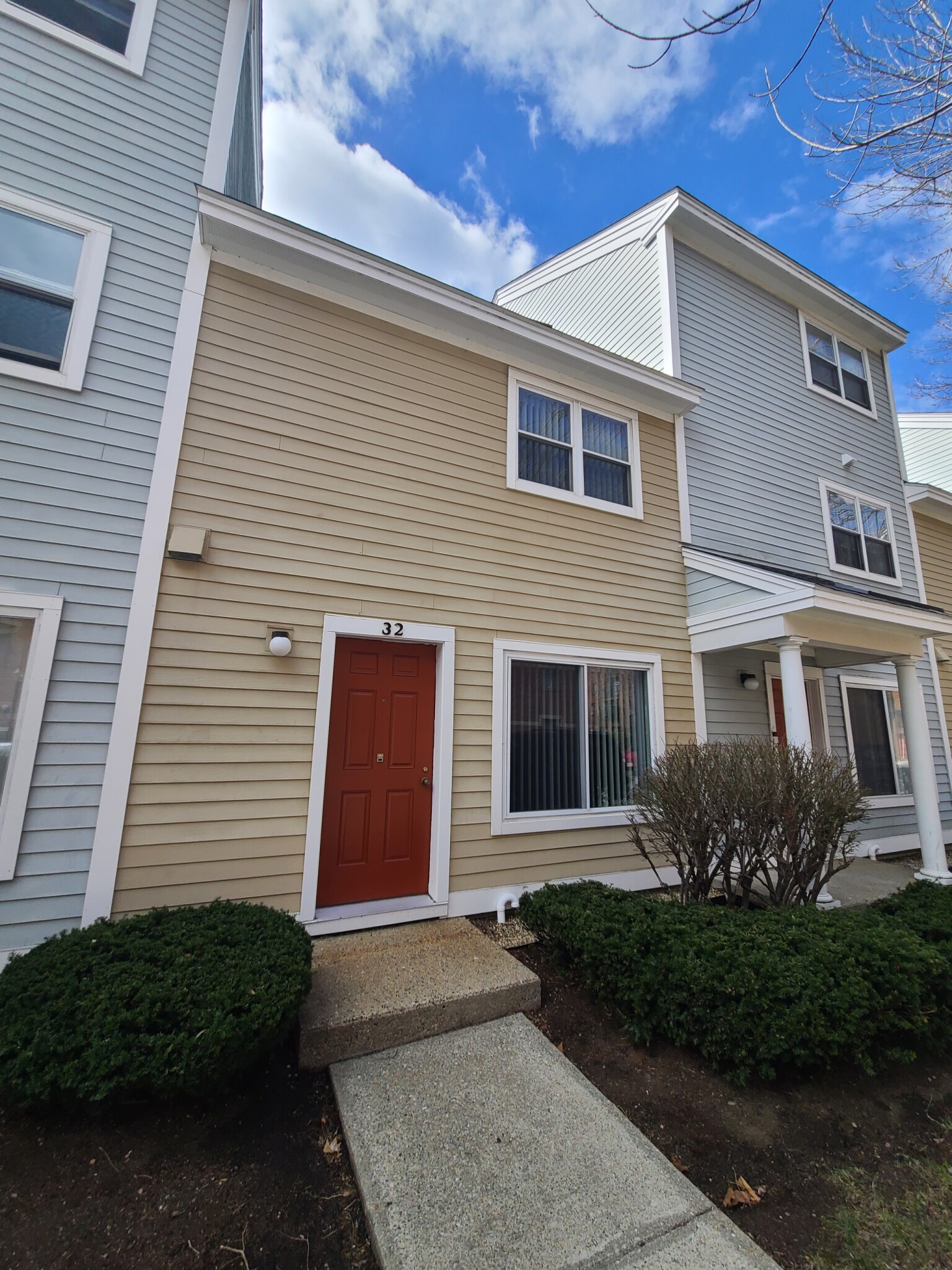 3 bed, 1.5 bath apartment for rent at 32 South Point Dr Unit 32, Dorchester — photo 11 of 11