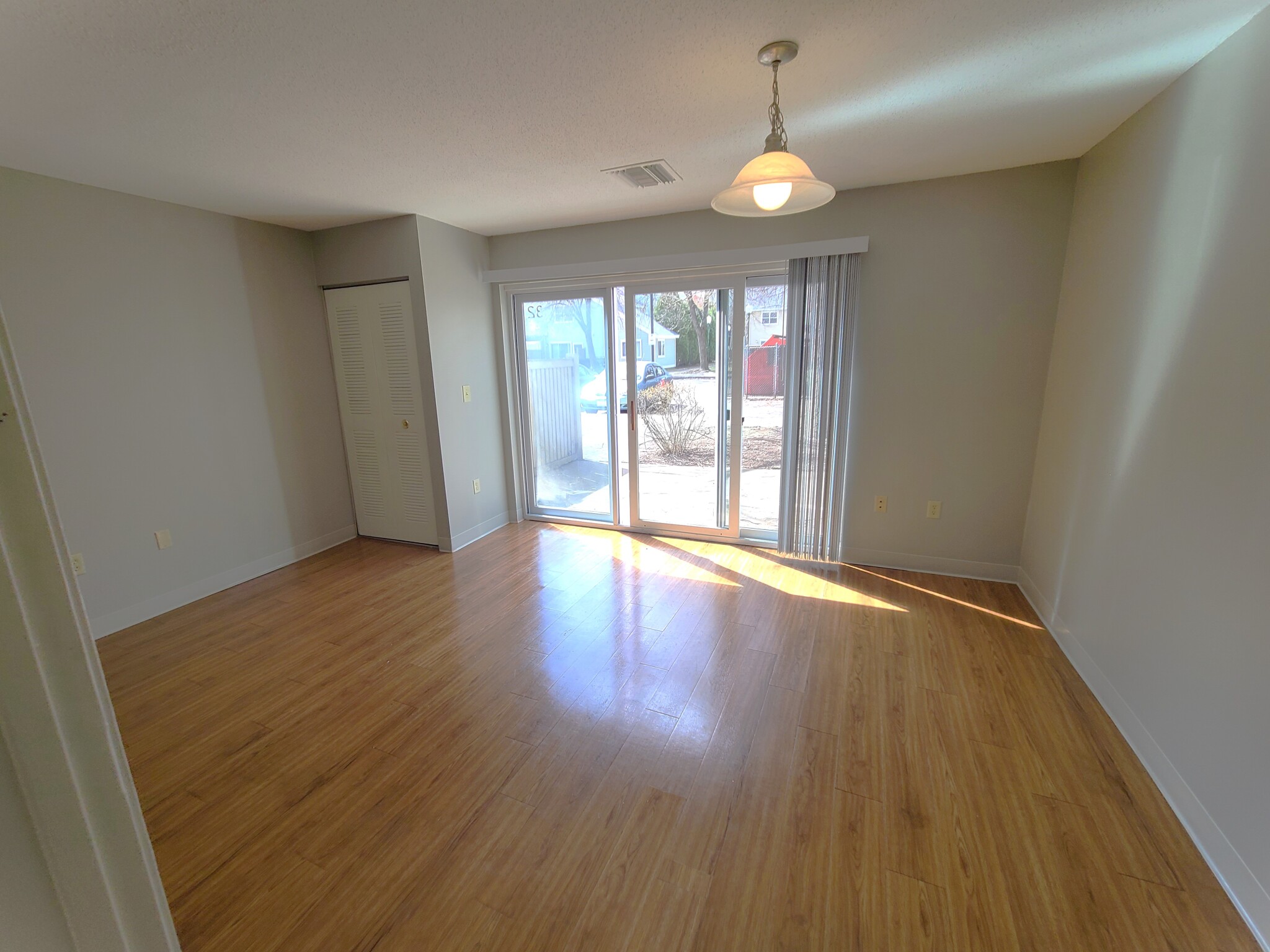 3 bed, 1.5 bath apartment for rent at 32 South Point Dr Unit 32, Dorchester — photo 1 of 11