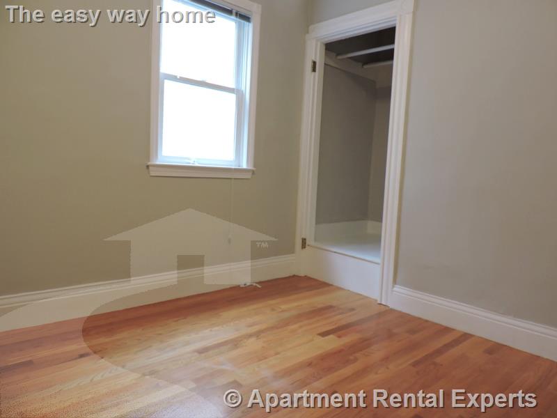 3 bed, 1 bath apartment for rent at 32 Speridakis Ter Unit 2, Central Square — photo 8 of 10
