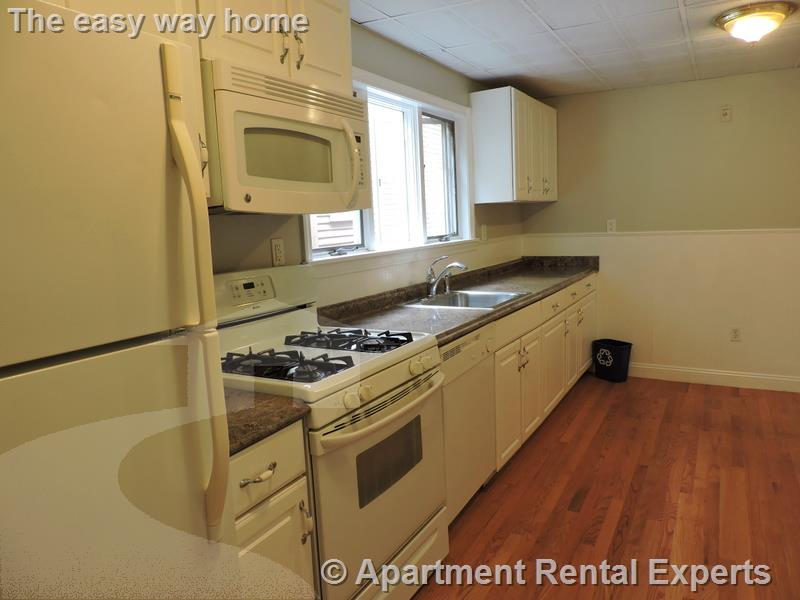 3 bed, 1 bath apartment for rent at 32 Speridakis Ter Unit 2, Central Square — photo 6 of 10