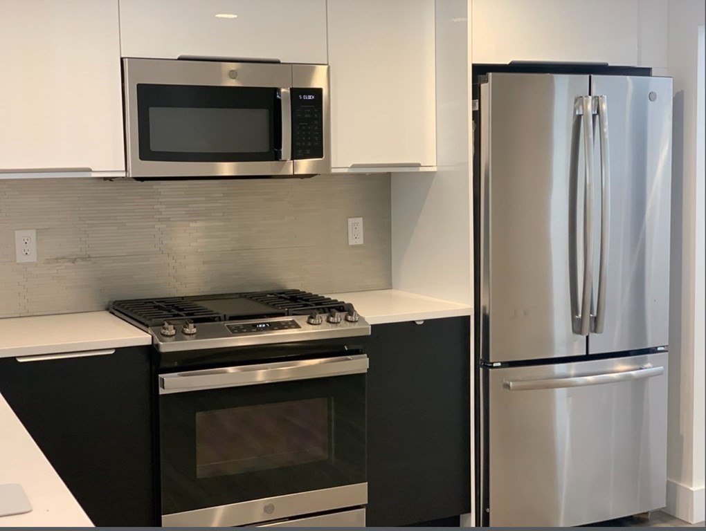 2 bed, 1 bath apartment for rent at 32 Sudbury St Unit 2, Maynard — photo 4 of 16