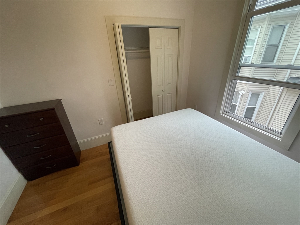 3 bed, 2 bath apartment for rent at 32 Suffolk St Unit 2, The Port — photo 17 of 22