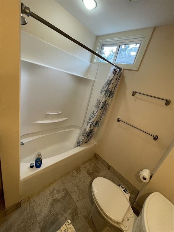 3 bed, 2 bath apartment for rent at 32 Suffolk St Unit 2, The Port — photo 9 of 22