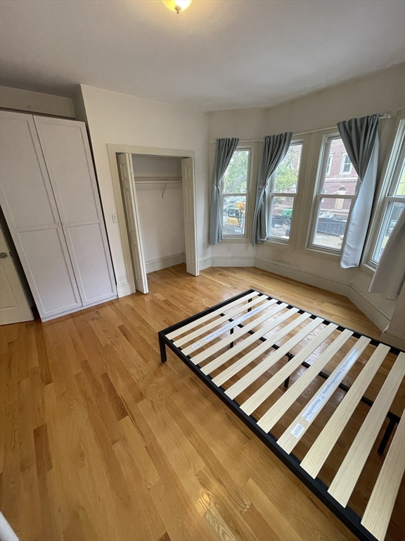 3 bed, 2 bath apartment for rent at 32 Suffolk St Unit 2, The Port — photo 7 of 22