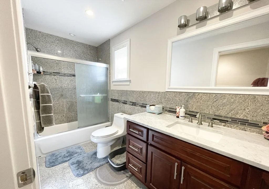 6 bed, 3 bath apartment for rent at 32 Sumner St Unit 1, Dorchester — photo 13 of 14