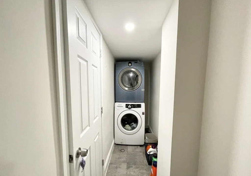 6 bed, 3 bath apartment for rent at 32 Sumner St Unit 1, Dorchester — photo 12 of 14