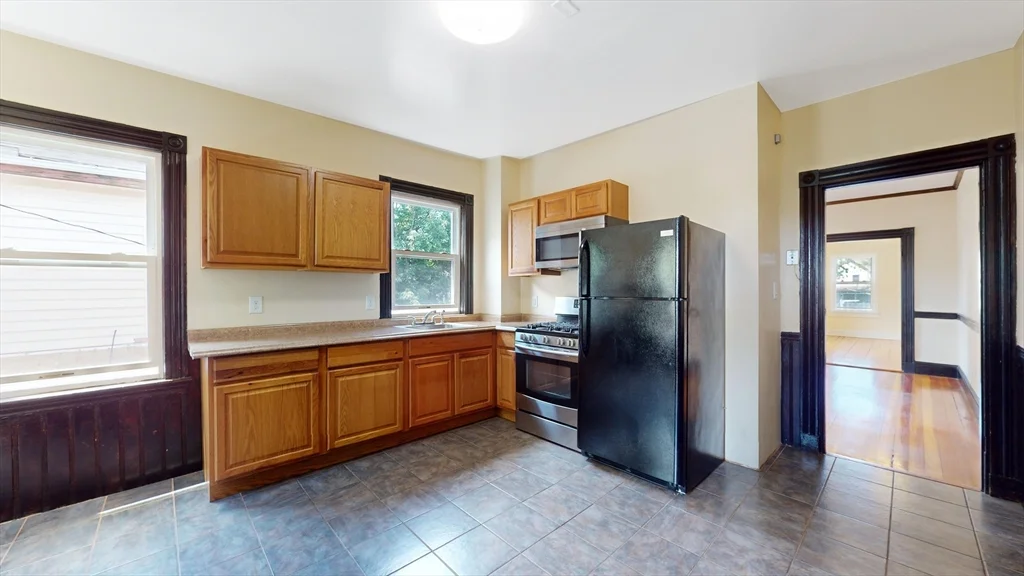 2 bed, 1 bath apartment for rent at 32 Thornton St Unit 2, Roxbury — photo 8 of 21