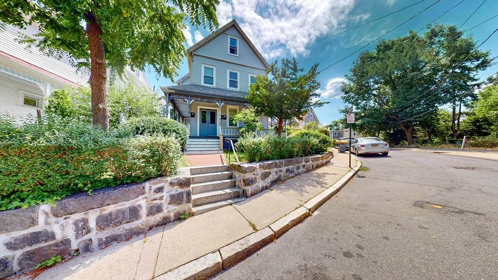 2 bed, 1 bath apartment for rent at 32 Thornton St Unit 2, Roxbury — photo 1 of 21