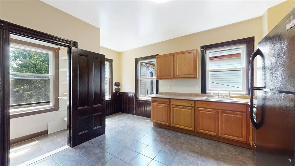 2 bed, 1 bath apartment for rent at 32 Thornton St Unit 2, Roxbury — photo 7 of 21