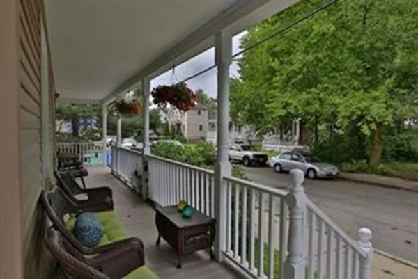 4 bed, 1 bath apartment for rent at 32 Touro Ave Unit 1, Tufts University — photo 2 of 12