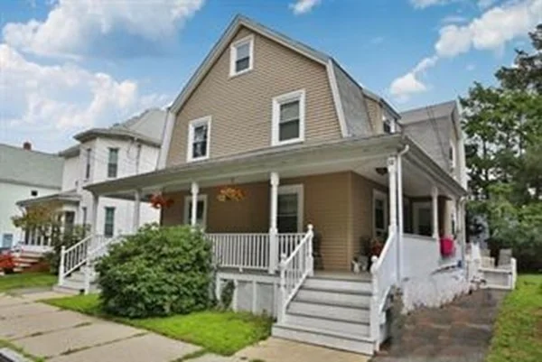 4 bed, 1 bath apartment for rent at 32 Touro Ave Unit 1, Tufts University — photo 1 of 12
