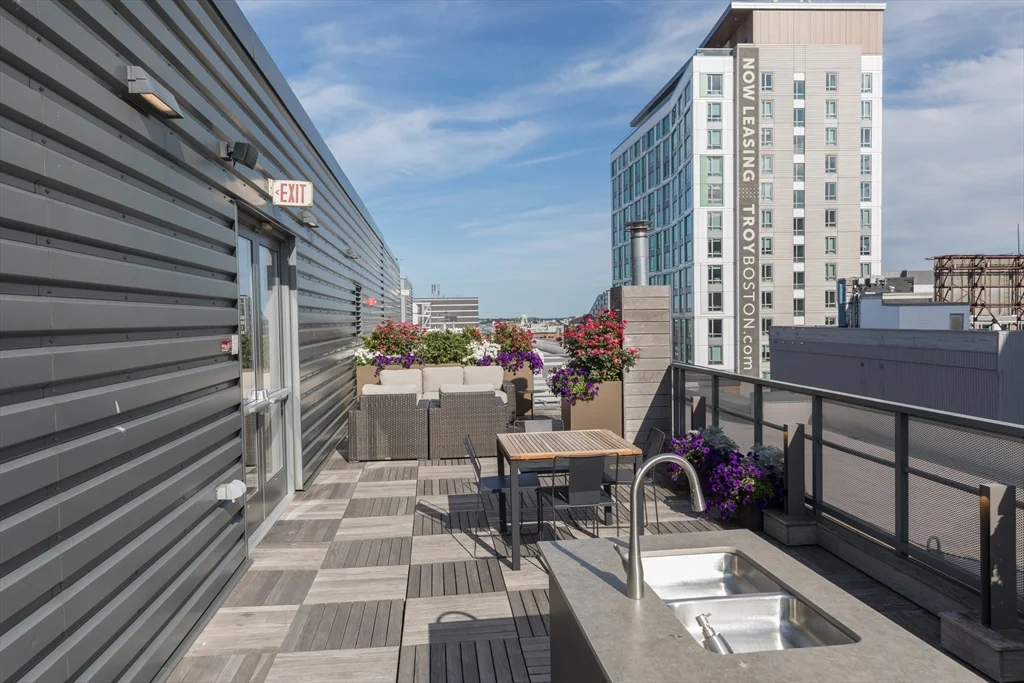 1 bed, 1 bath apartment for rent at 32 Traveler St Unit 312, South End — photo 31 of 36