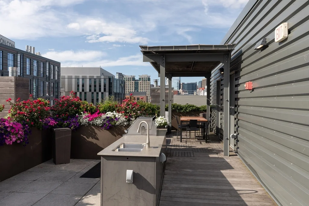1 bed, 1 bath apartment for rent at 32 Traveler St Unit 312, South End — photo 30 of 36