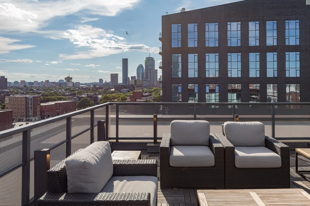 1 bed, 1 bath apartment for rent at 32 Traveler St Unit 808, South End — photo 30 of 33