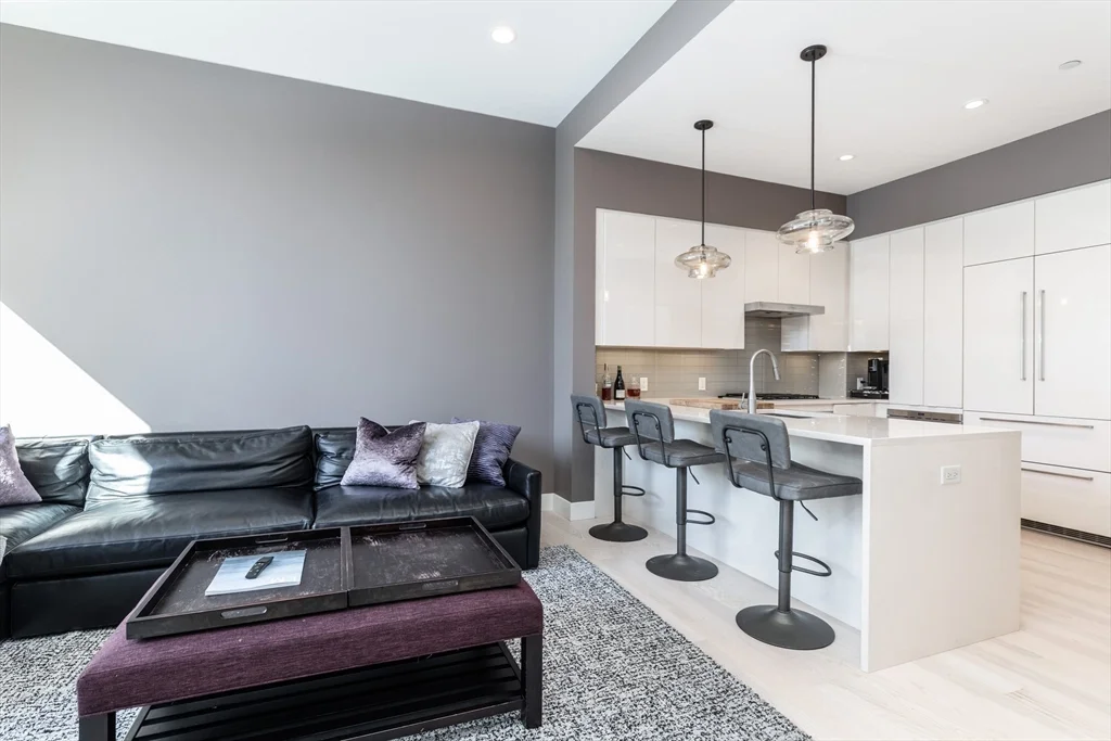 1 bed, 1 bath apartment for rent at 32 Traveler St Unit PH8, South End — photo 9 of 39