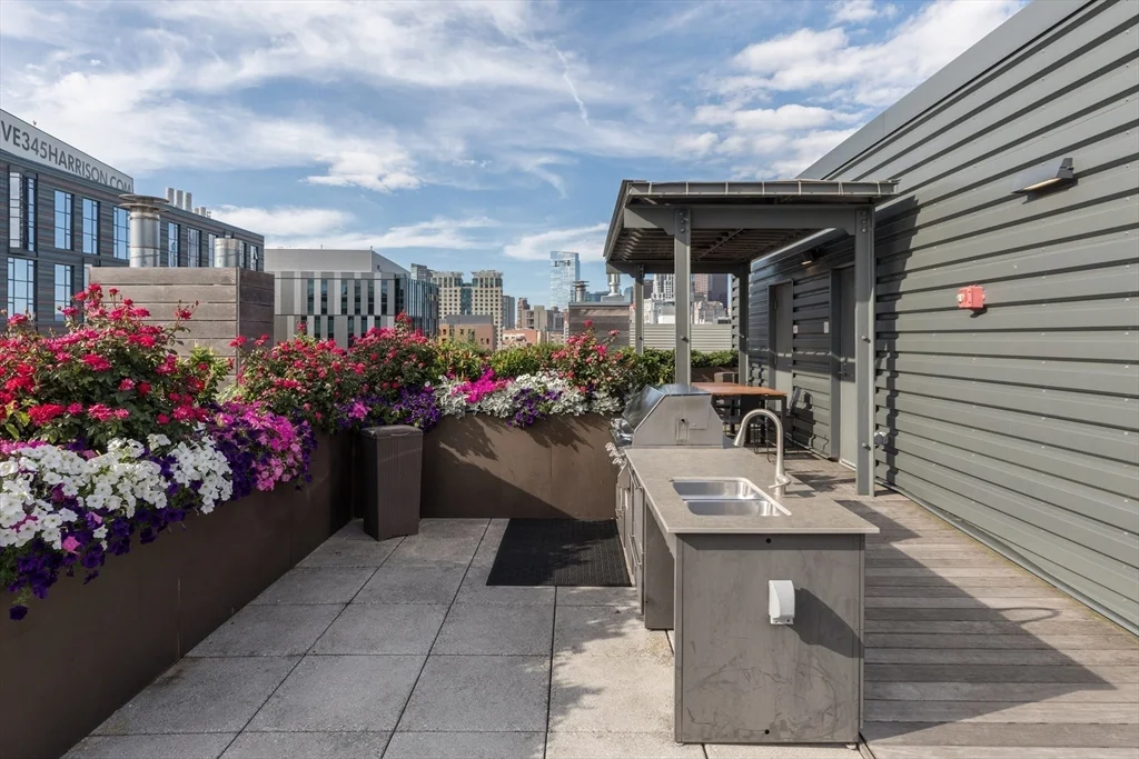 1 bed, 1 bath apartment for rent at 32 Traveler St Unit PH8, South End — photo 27 of 39