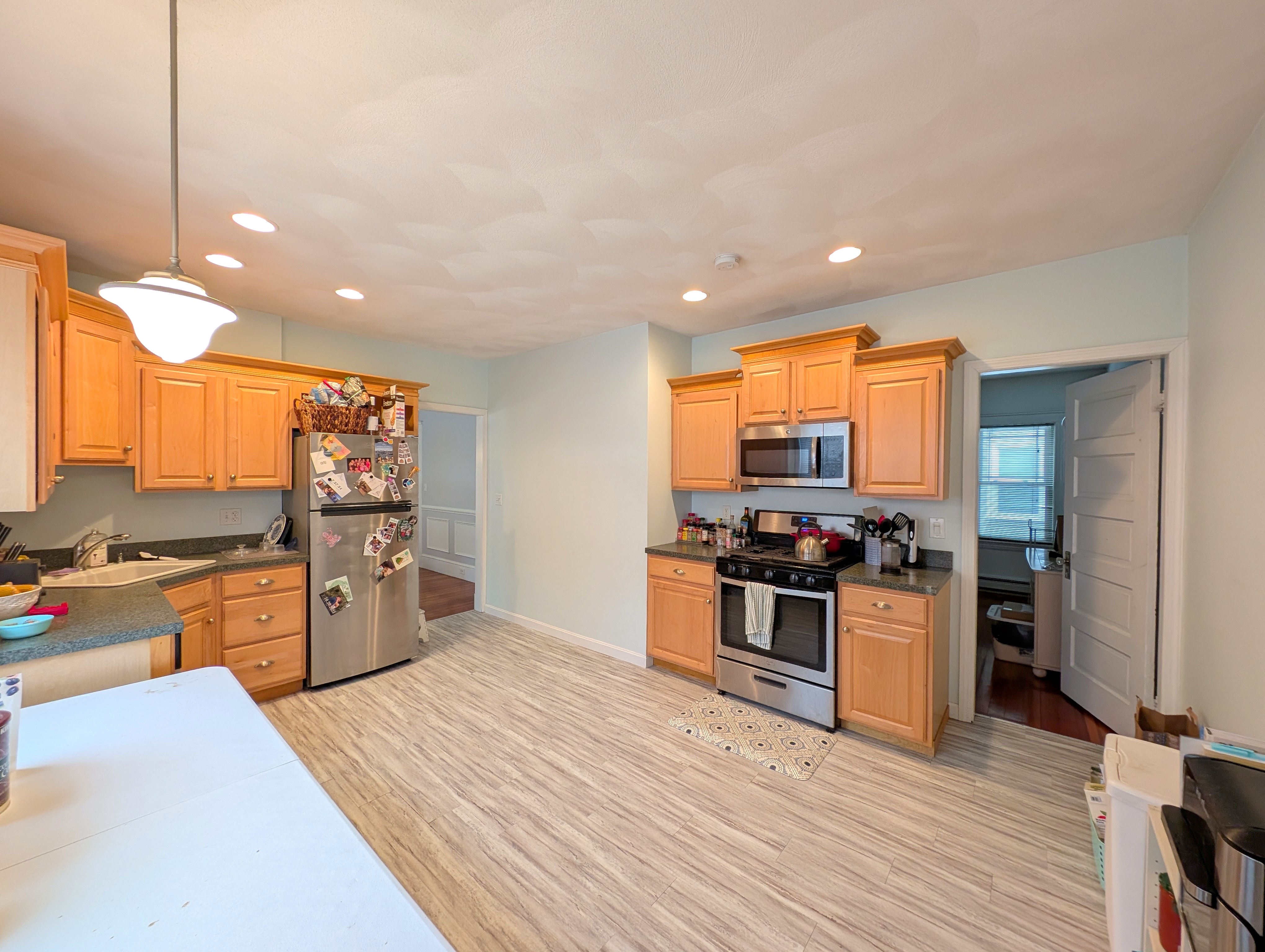 2.5 bed, 1 bath apartment for rent at 32 Trowbridge St Unit 32, Arlington — photo 8 of 18