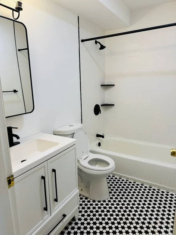 2 bed, 2 bath apartment for rent at 32 Tufts Ave Unit A, Wellington — photo 11 of 13