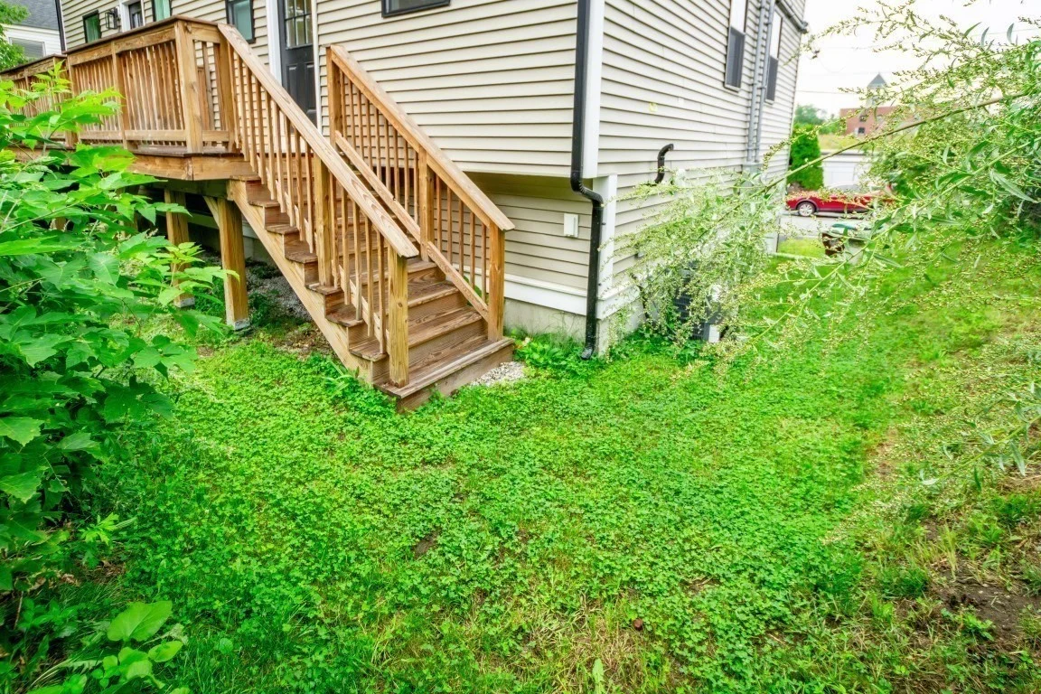 3 bed, 2 bath apartment for rent at 32 Union St Unit 32, Lowell — photo 19 of 24