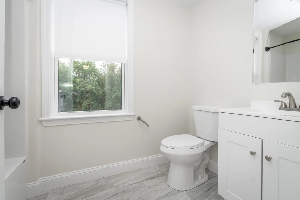 3 bed, 2 bath apartment for rent at 32 Union St Unit 32, Lowell — photo 12 of 24