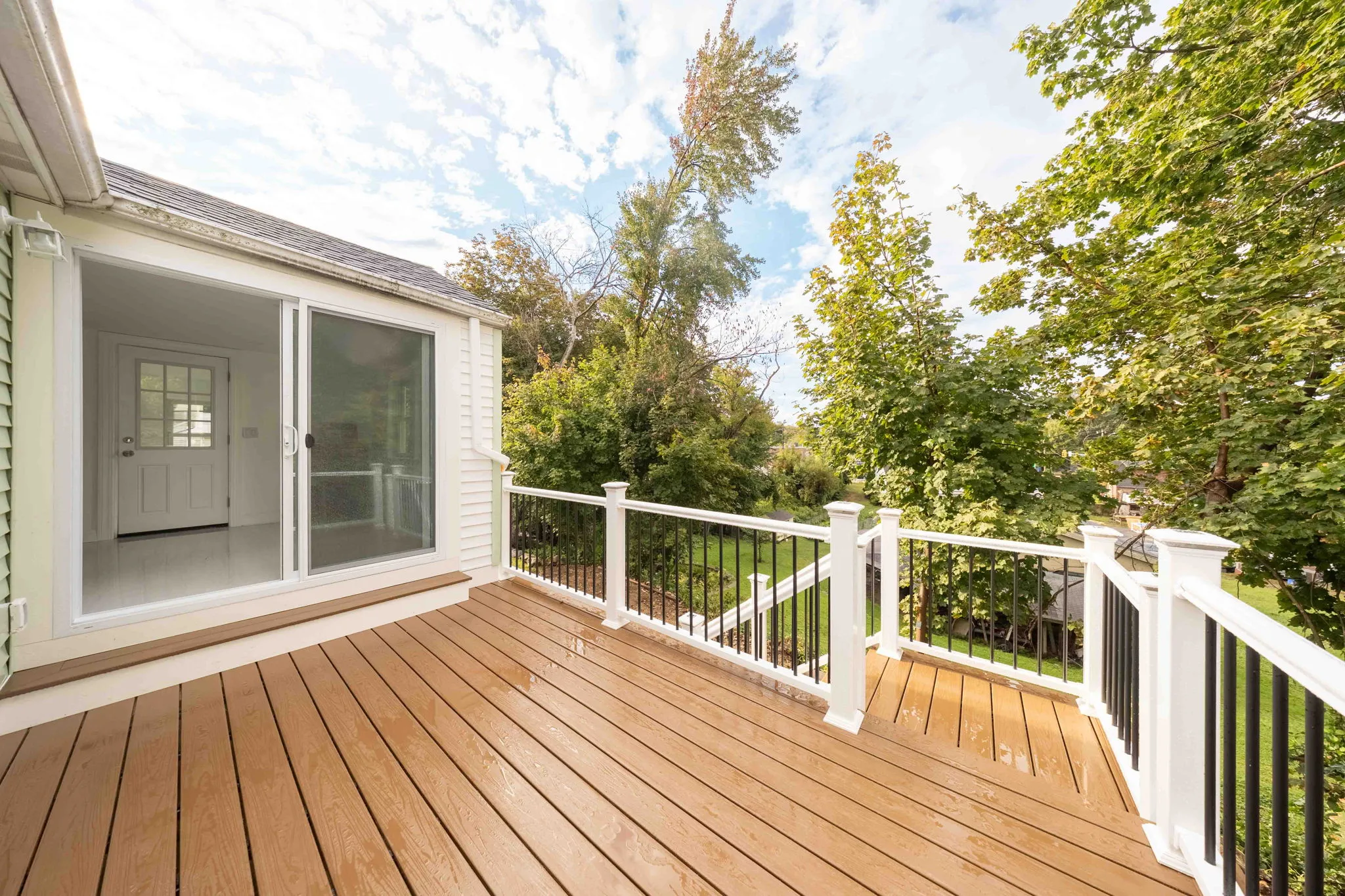 3 bed, 1 bath apartment for rent at 32 Villa St Unit 1, Cedarwood — photo 15 of 17