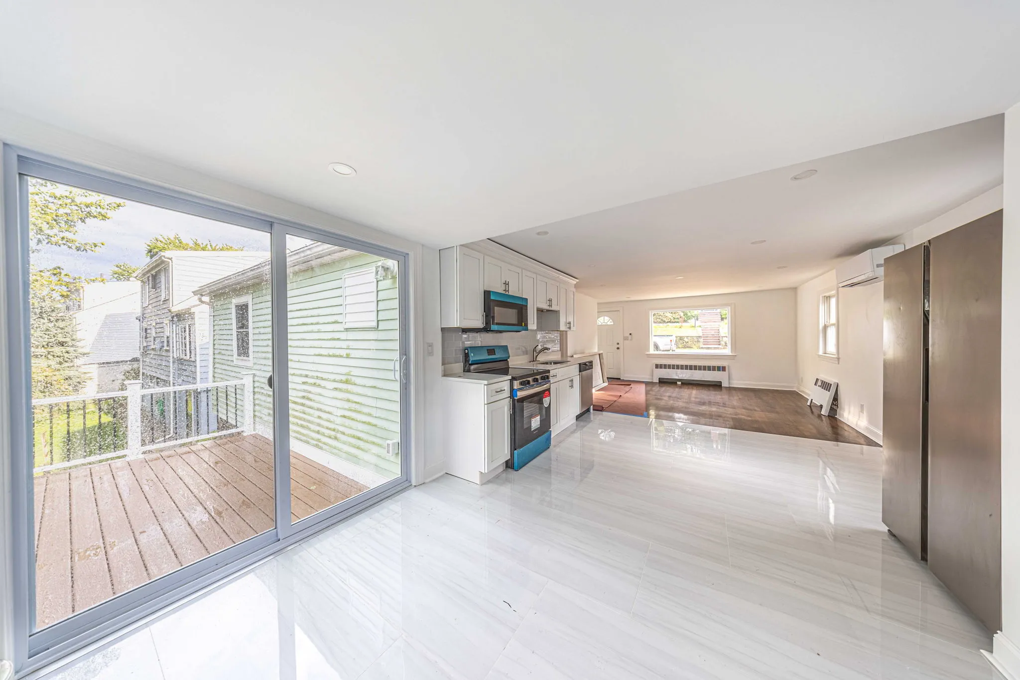 3 bed, 1 bath apartment for rent at 32 Villa St Unit 1, Cedarwood — photo 3 of 17