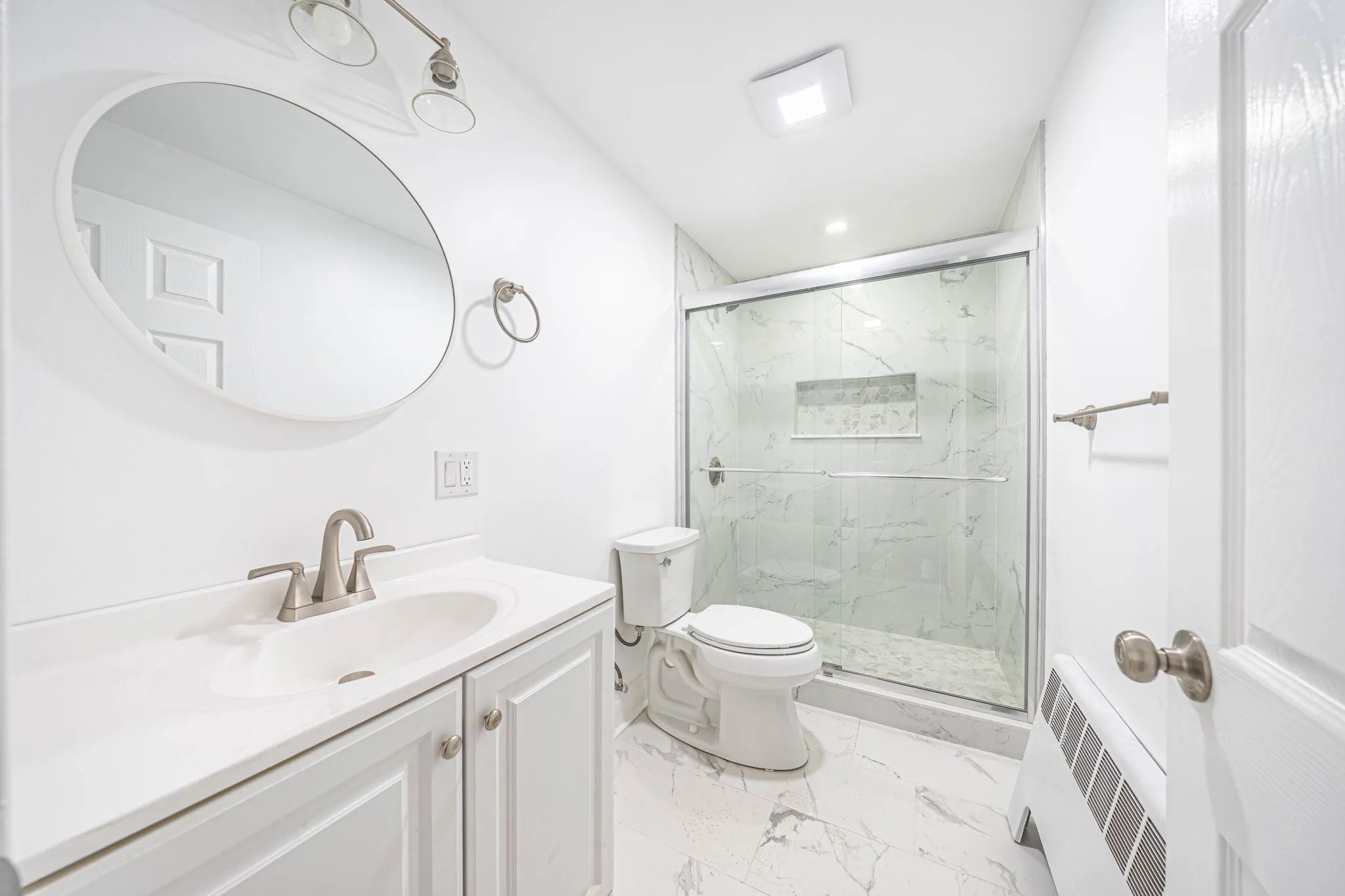 3 bed, 1 bath apartment for rent at 32 Villa St Unit 1, Cedarwood — photo 8 of 17