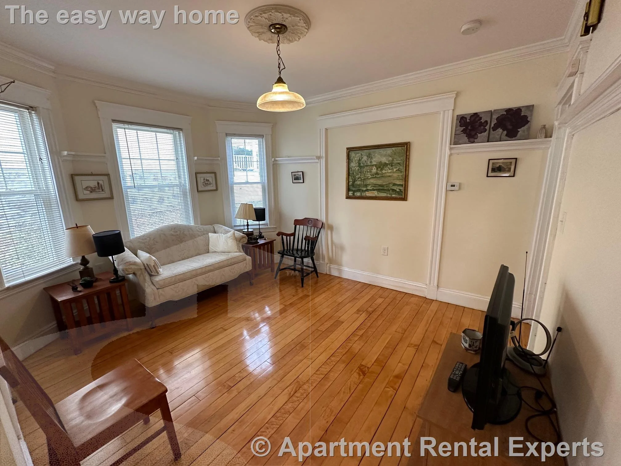 1 bed, 1 bath apartment for rent at 32 Walnut St, Arlington Heights — photo 3 of 8