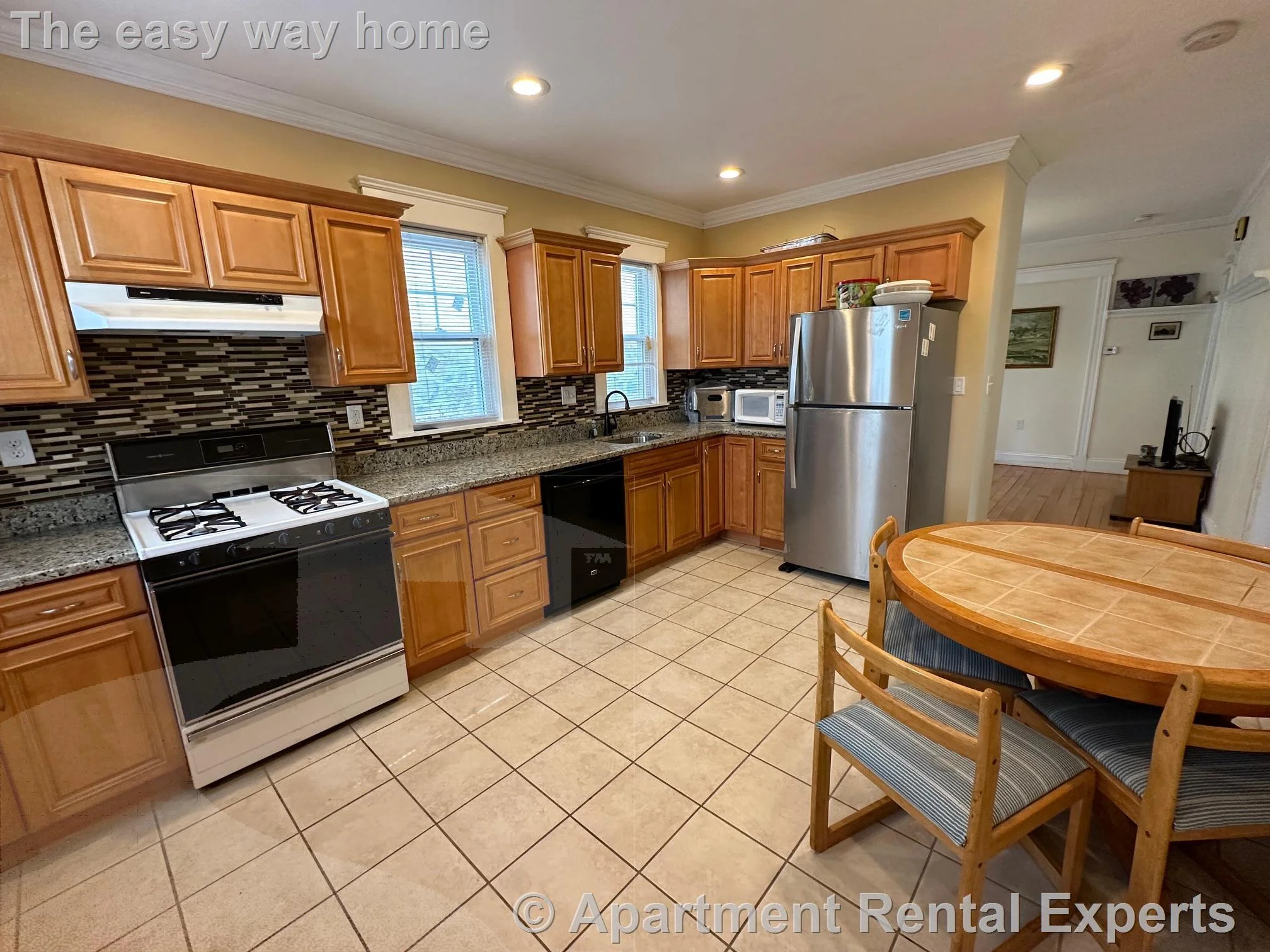 1 bed, 1 bath apartment for rent at 32 Walnut St, Arlington Heights — photo 1 of 8