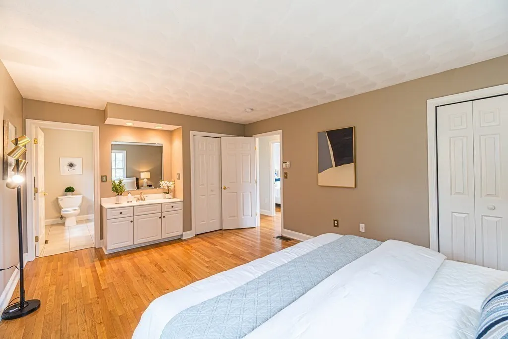 3 bed, 2 bath apartment for rent at 32 Waltham St, Woburn — photo 12 of 25