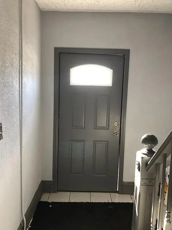 3 bed, 1 bath apartment for rent at 32 Wamesit St Unit 2, Lowell — photo 9 of 9