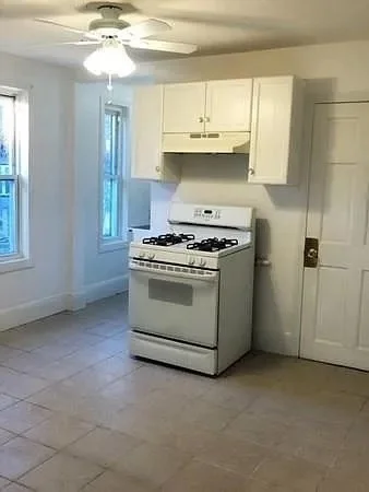 3 bed, 1 bath apartment for rent at 32 Wamesit St Unit 2, Lowell — photo 8 of 9