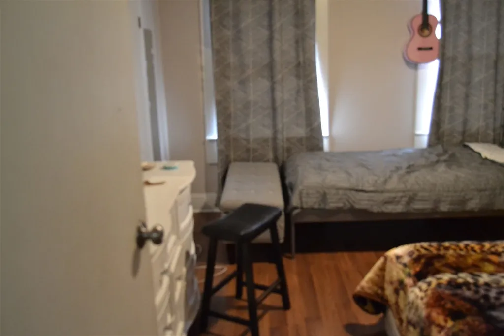 1 bed, 1 bath apartment for rent at 32 Wamesit St Unit 3, Lowell — photo 2 of 10