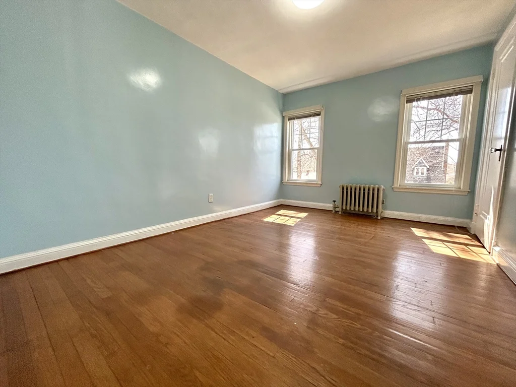 3 bed, 1 bath apartment for rent at 32 Wamsutta Ave, Worcester — photo 15 of 20
