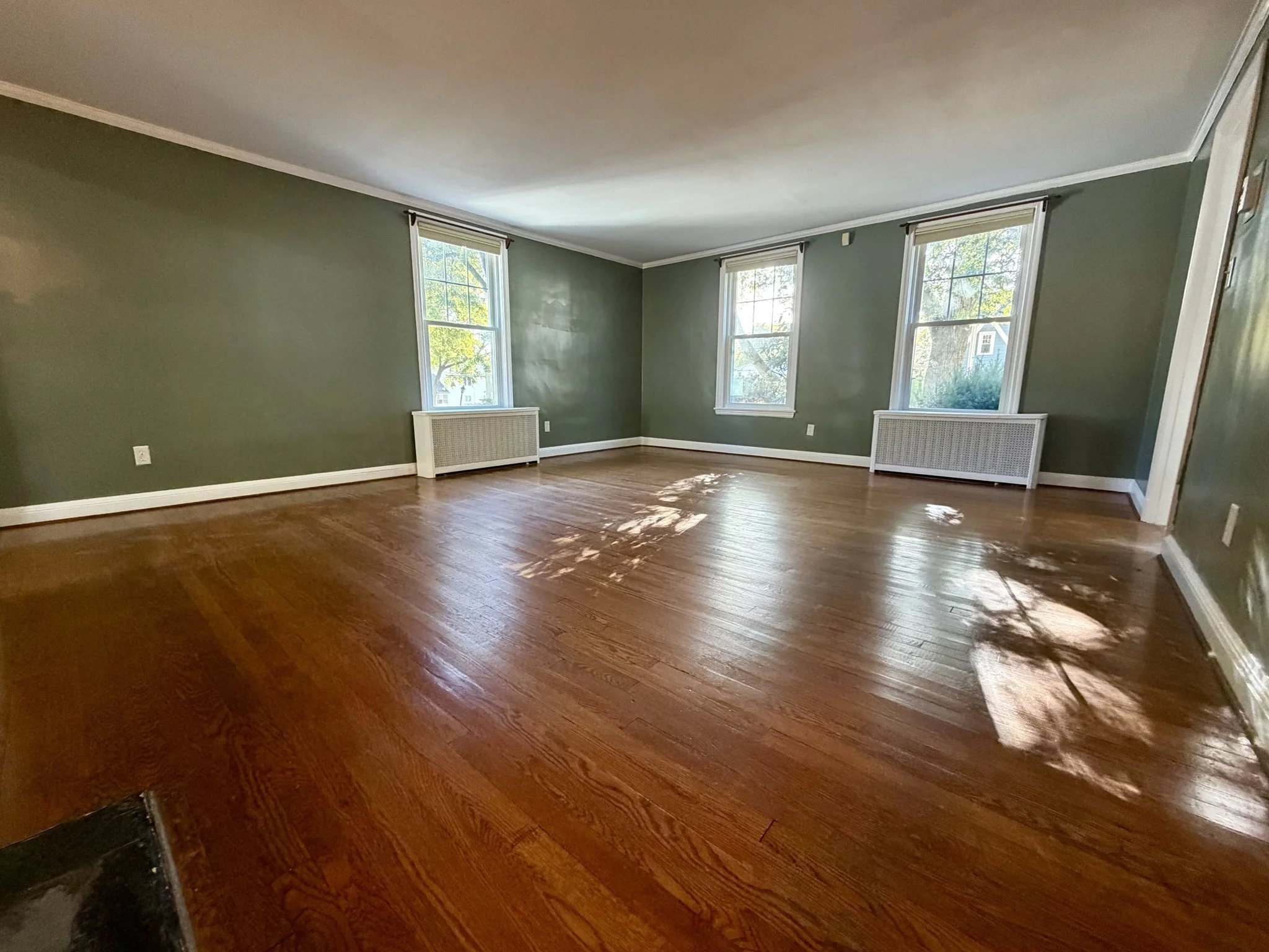 3 bed, 1 bath apartment for rent at 32 Wamsutta Ave, Worcester — photo 5 of 29