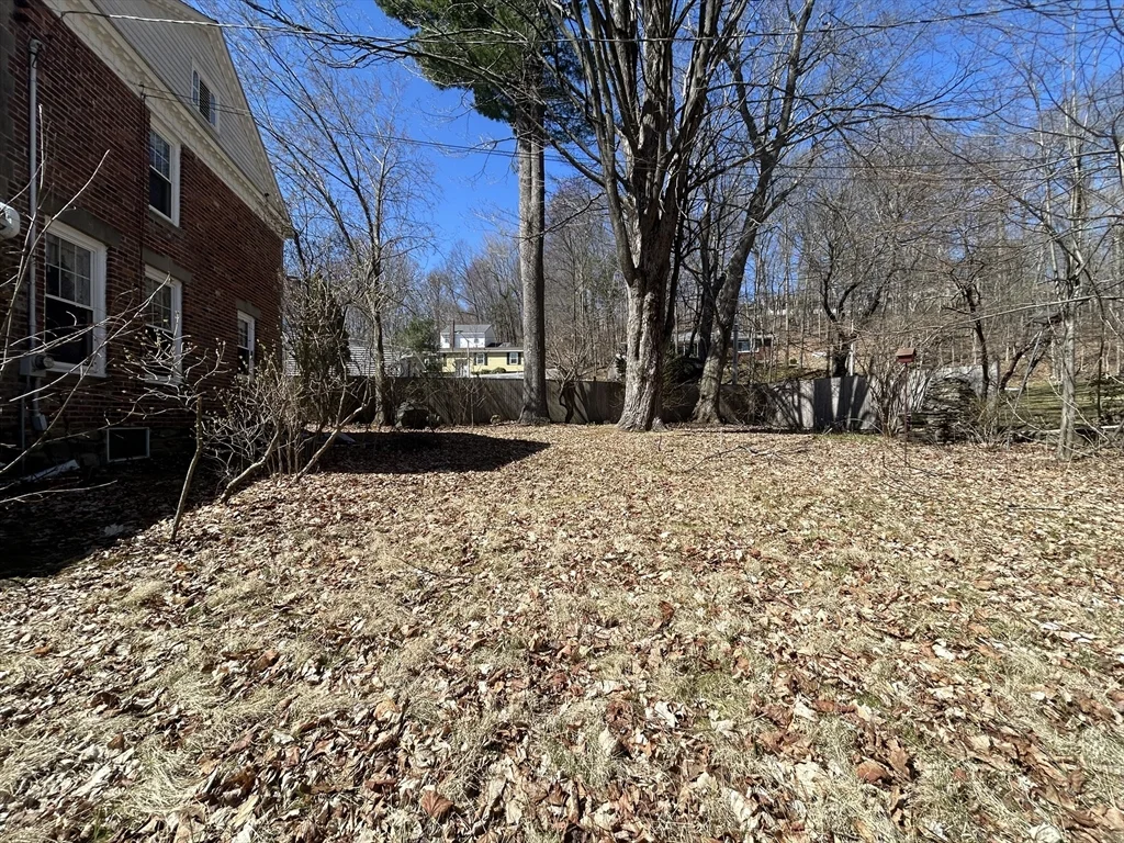 3 bed, 1 bath apartment for rent at 32 Wamsutta Ave, Worcester — photo 20 of 20