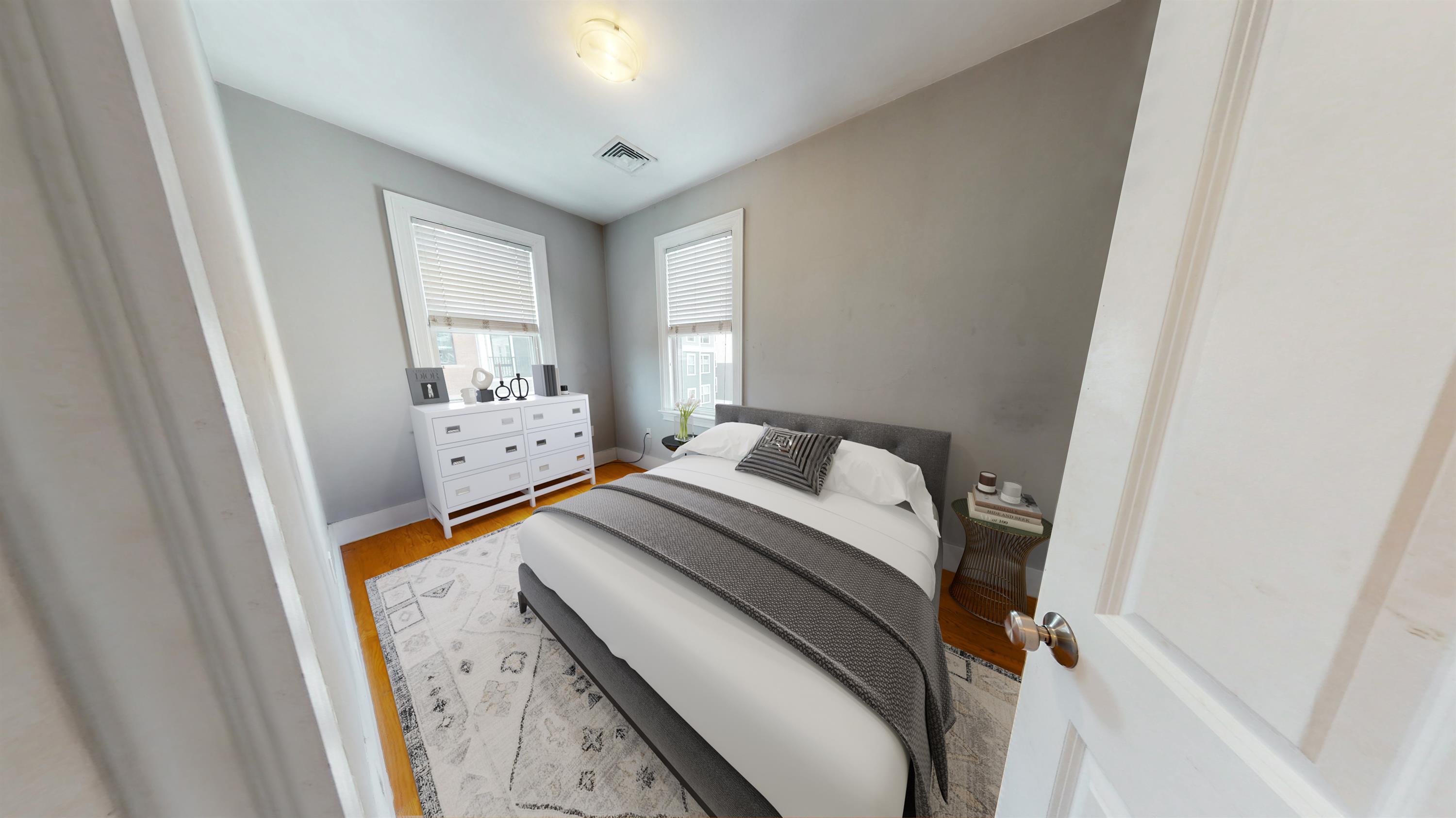 4 bed, 2 bath apartment for rent at 32 Ward St Unit 3, South Boston — photo 6 of 14