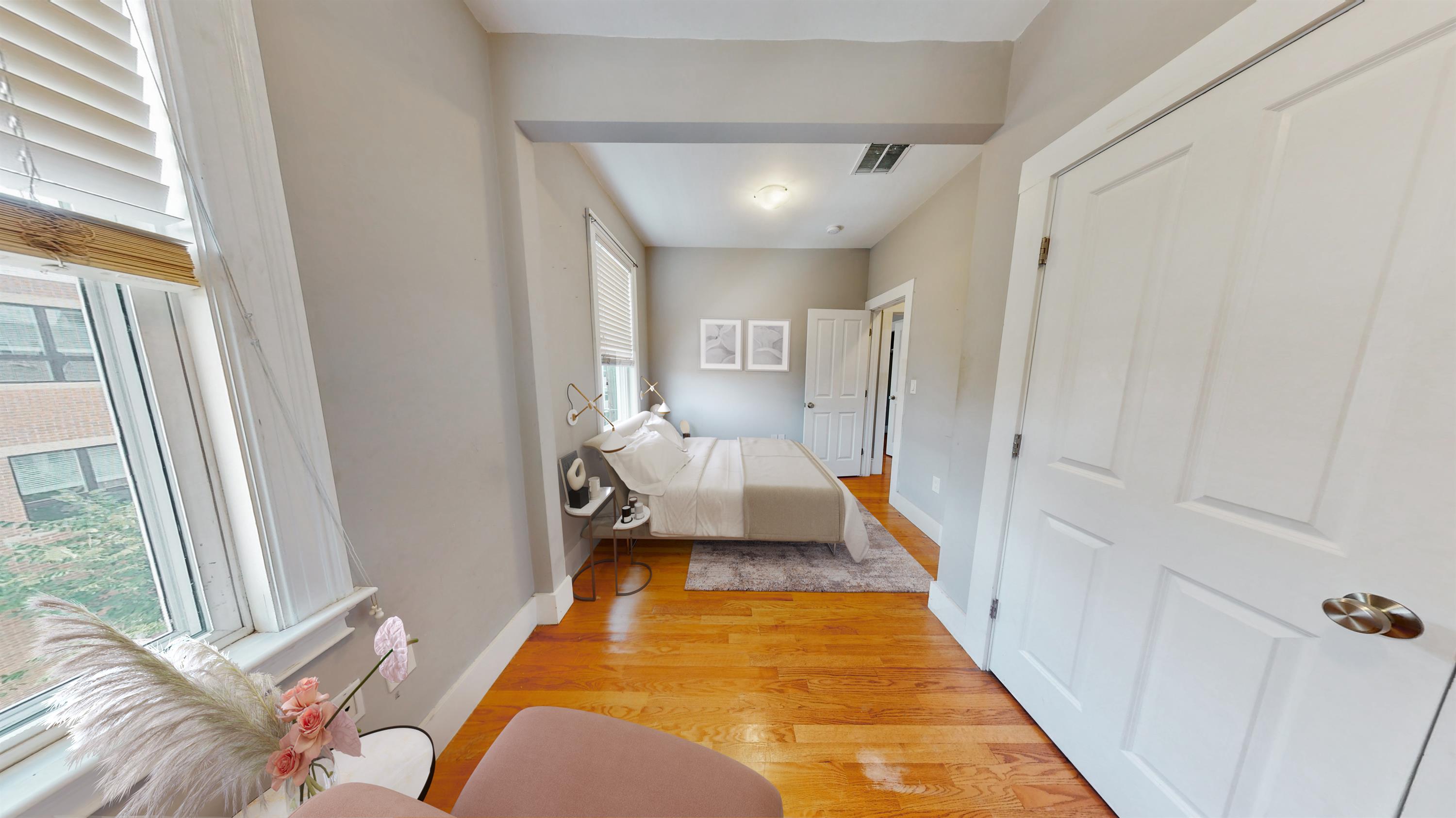 4 bed, 2 bath apartment for rent at 32 Ward St Unit 3, South Boston — photo 5 of 14