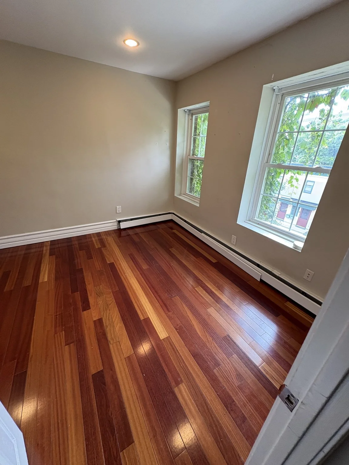 5 bed, 3 bath apartment for rent at 32 Warwick St, South End — photo 33 of 42
