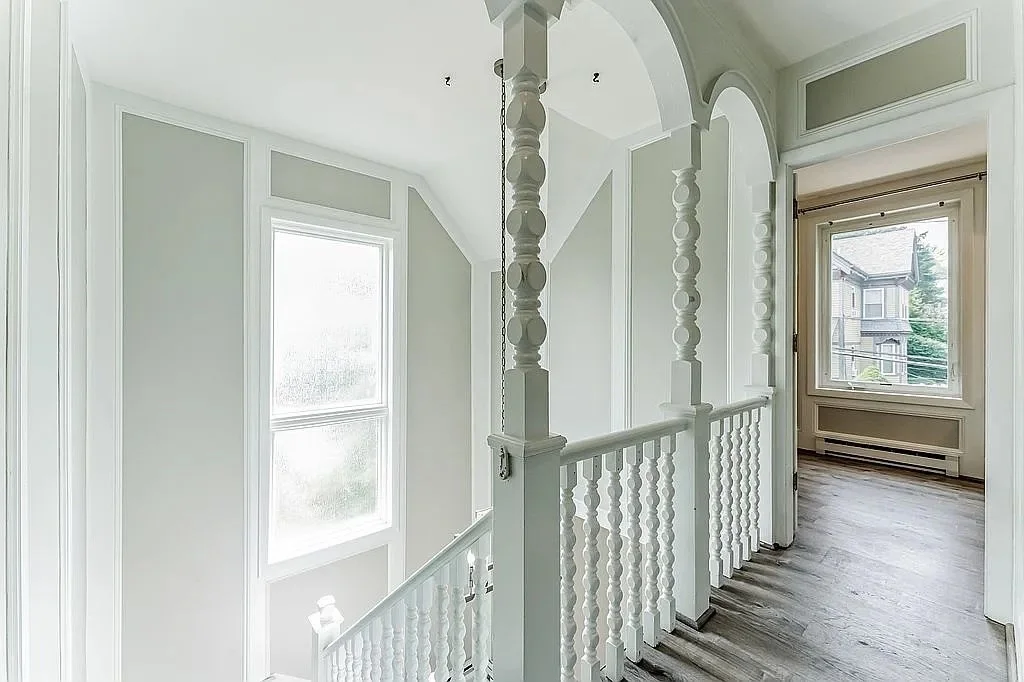 4 bed, 2 bath apartment for rent at 32 Water St, Marlborough — photo 22 of 29