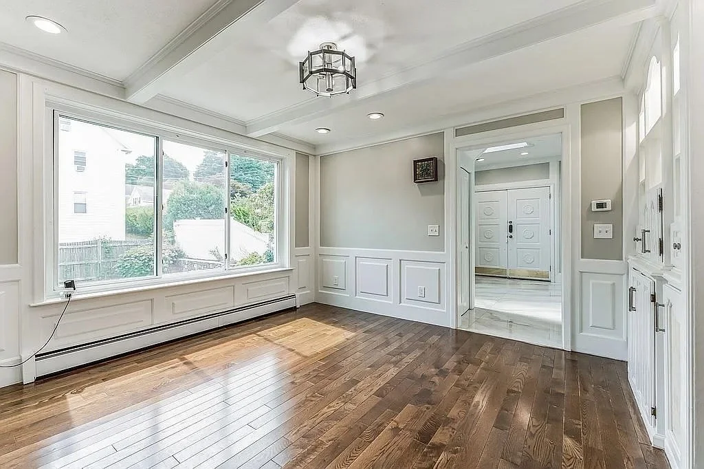 4 bed, 2 bath apartment for rent at 32 Water St, Marlborough — photo 12 of 29