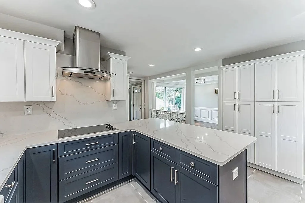 4 bed, 2 bath apartment for rent at 32 Water St, Marlborough — photo 16 of 29