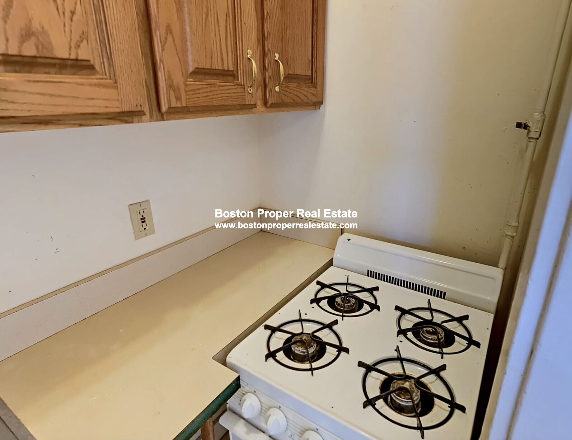 Studio bed, 1 bath apartment for rent at 32 Westland Ave Unit 13, Fenway — photo 4 of 9