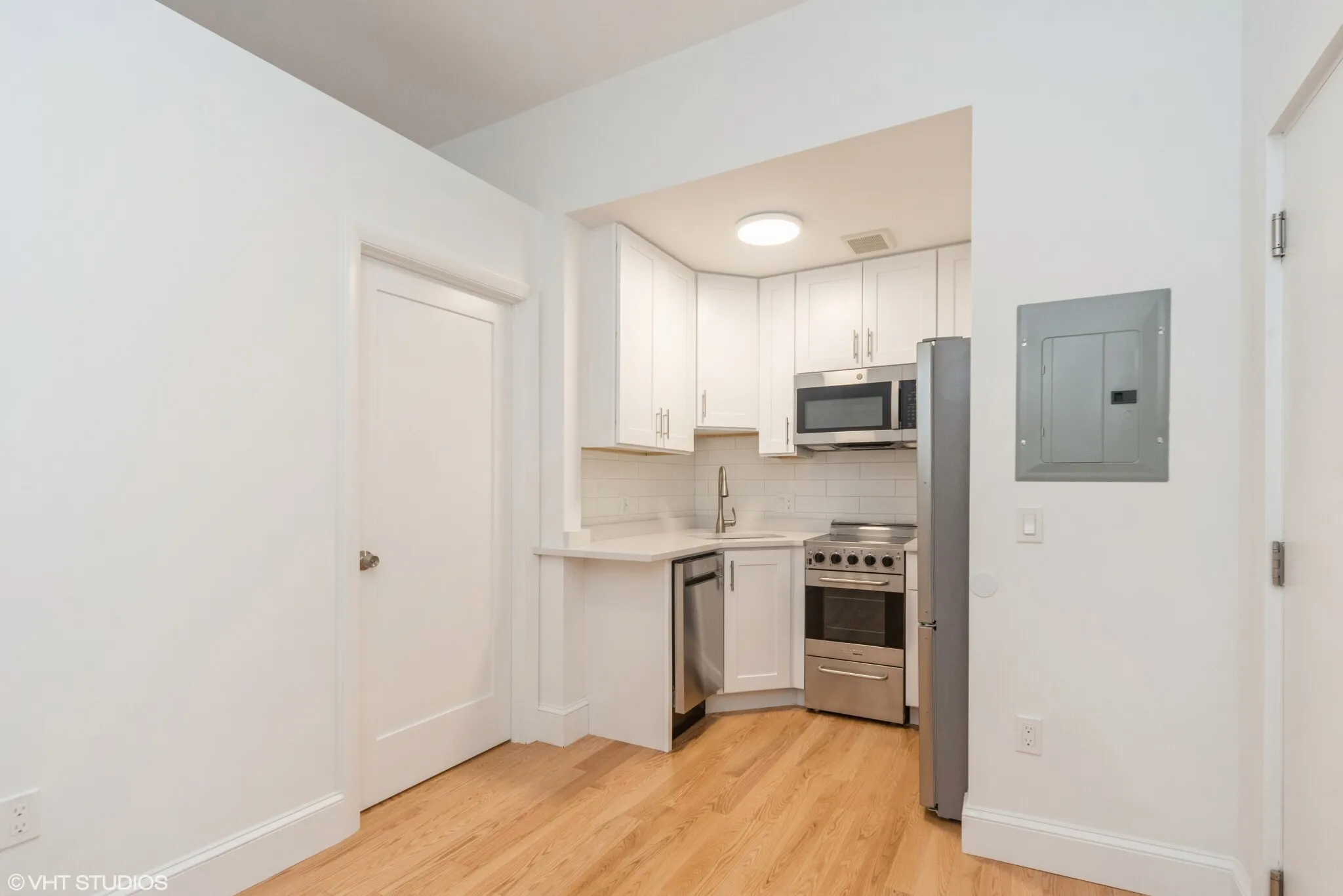 1 bed, 1 bath apartment for rent at 32 Westland Ave Unit 2, Fenway — photo 6 of 14