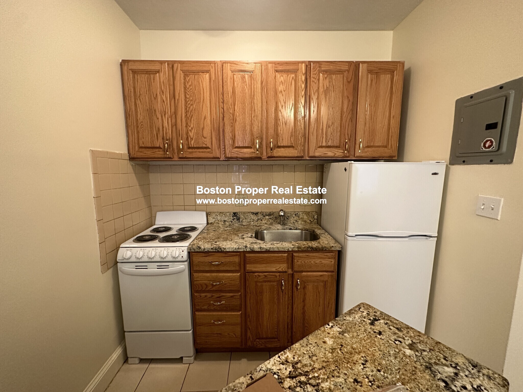 2 bed, 1 bath apartment for rent at 32 Westland Ave Unit 24, Fenway — photo 1 of 8