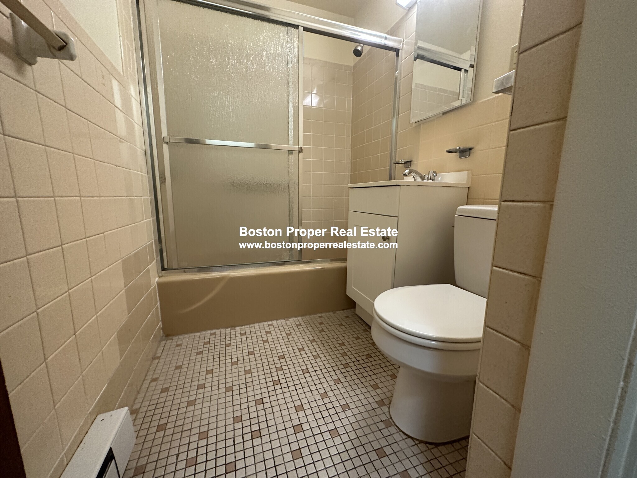 2 bed, 1 bath apartment for rent at 32 Westland Ave Unit 24, Fenway — photo 6 of 8