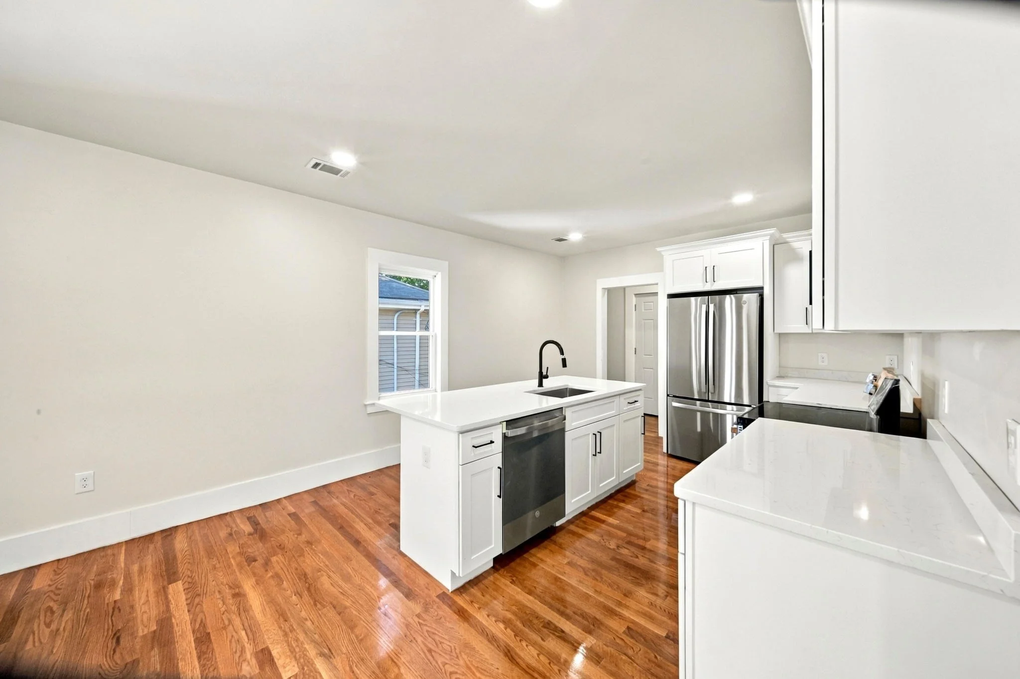 4 bed, 1 bath apartment for rent at 32 Westmore Rd Unit 2, Mattapan — photo 8 of 21