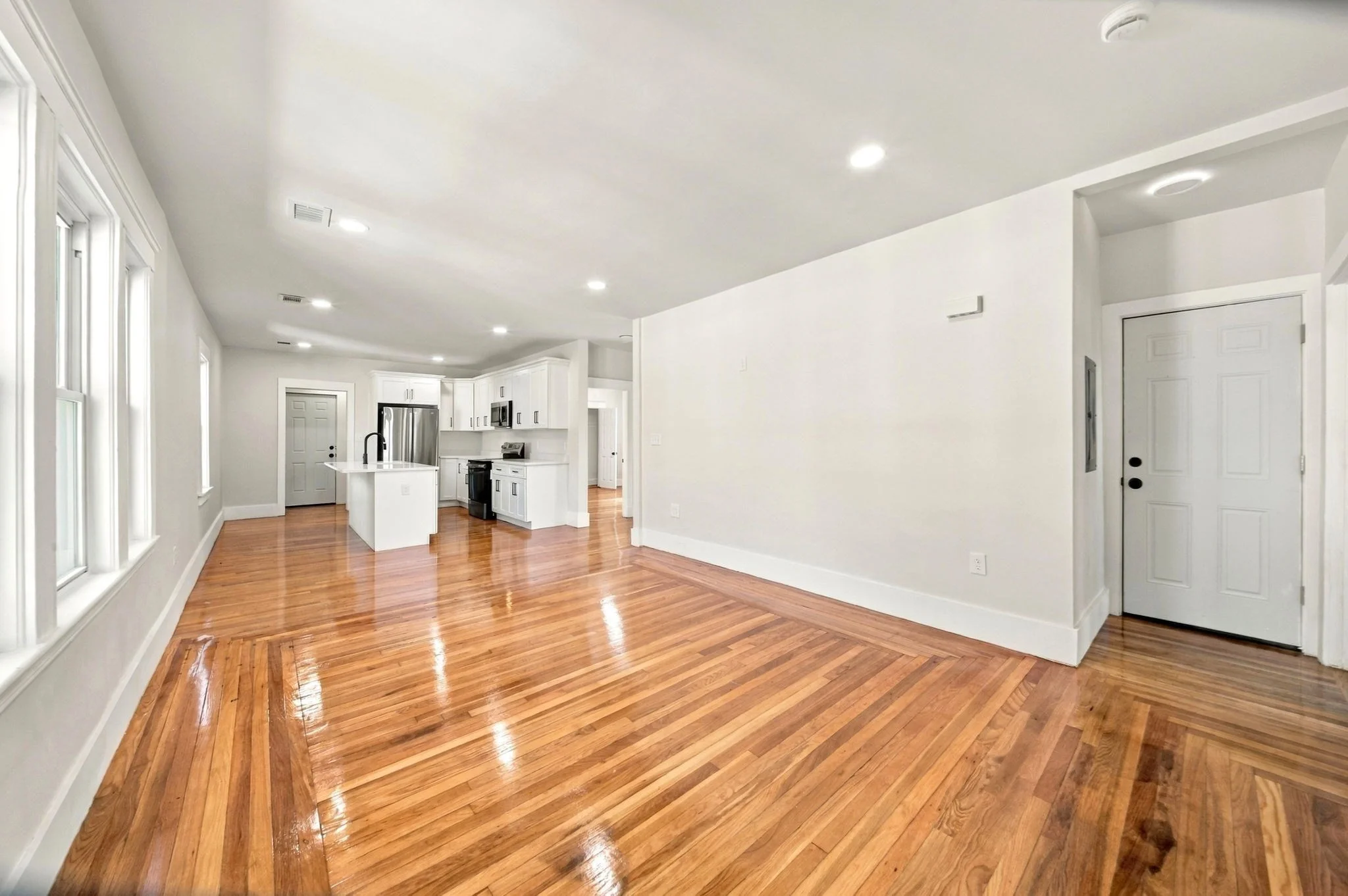 4 bed, 1 bath apartment for rent at 32 Westmore Rd Unit 2, Mattapan — photo 9 of 21