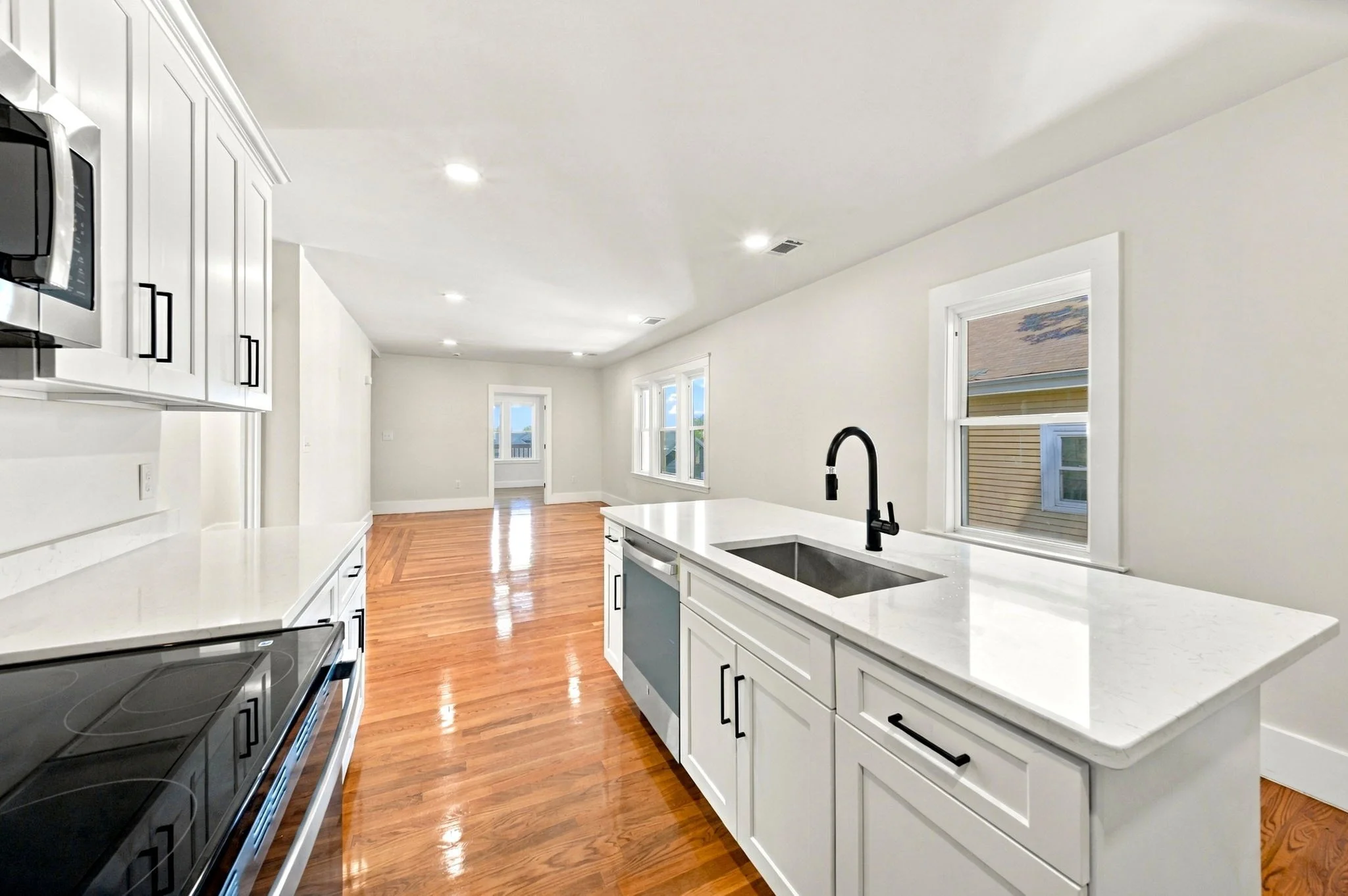 4 bed, 1 bath apartment for rent at 32 Westmore Rd Unit 2, Mattapan — photo 3 of 21