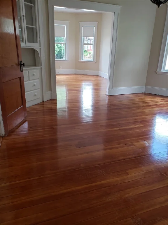 2 bed, 1 bath apartment for rent at 32 Westmount Ave Unit 1, West Roxbury — photo 3 of 15